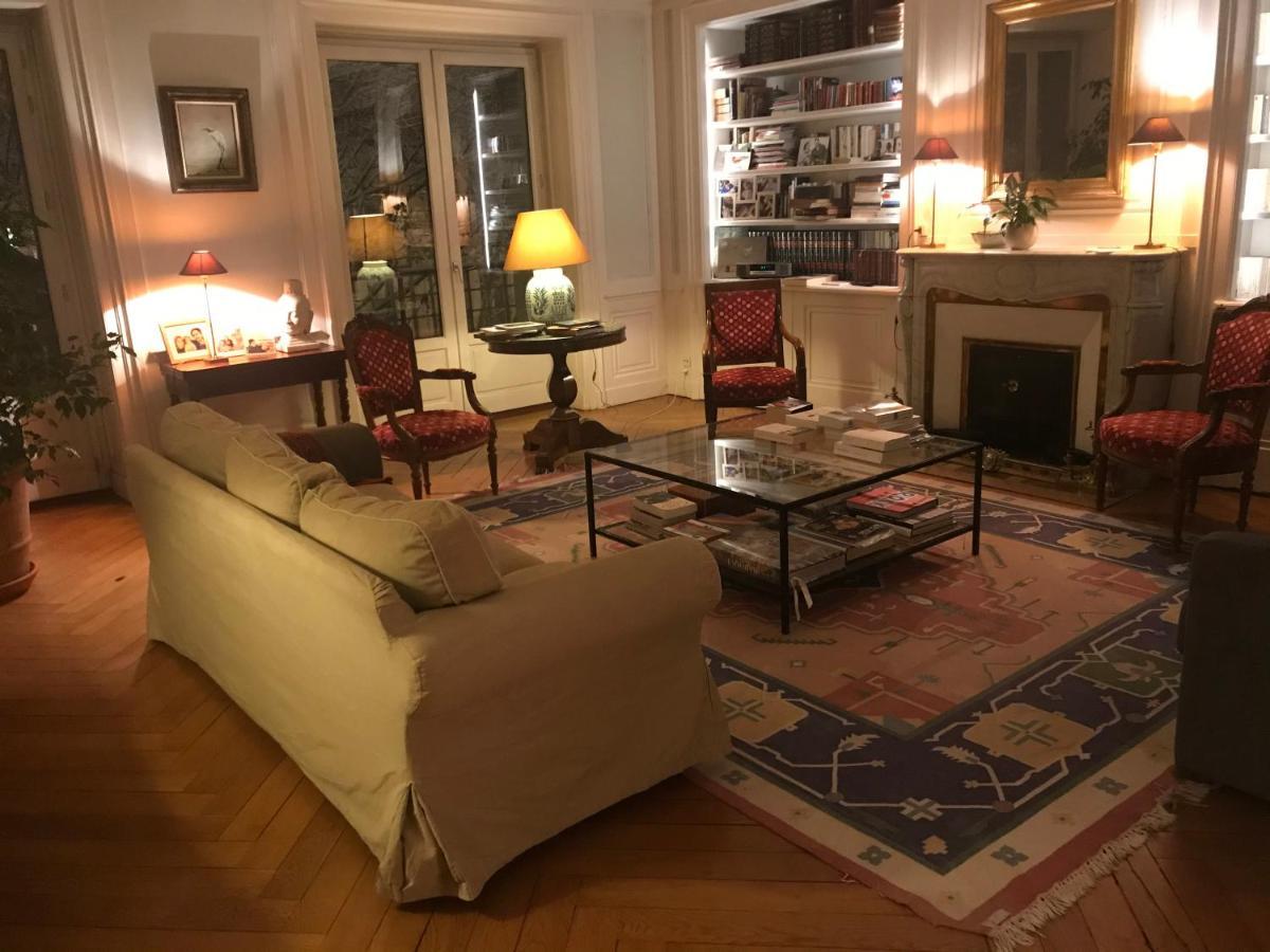 Berges Du Rhone/ Chambre Avec Balcon Лион Екстериор снимка